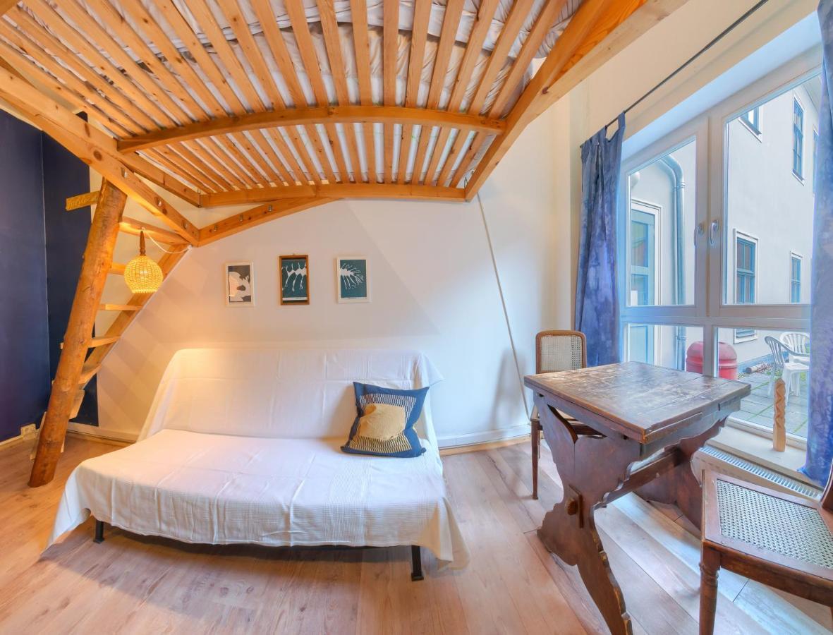Labyrinth Hostel Weimar Esterno foto