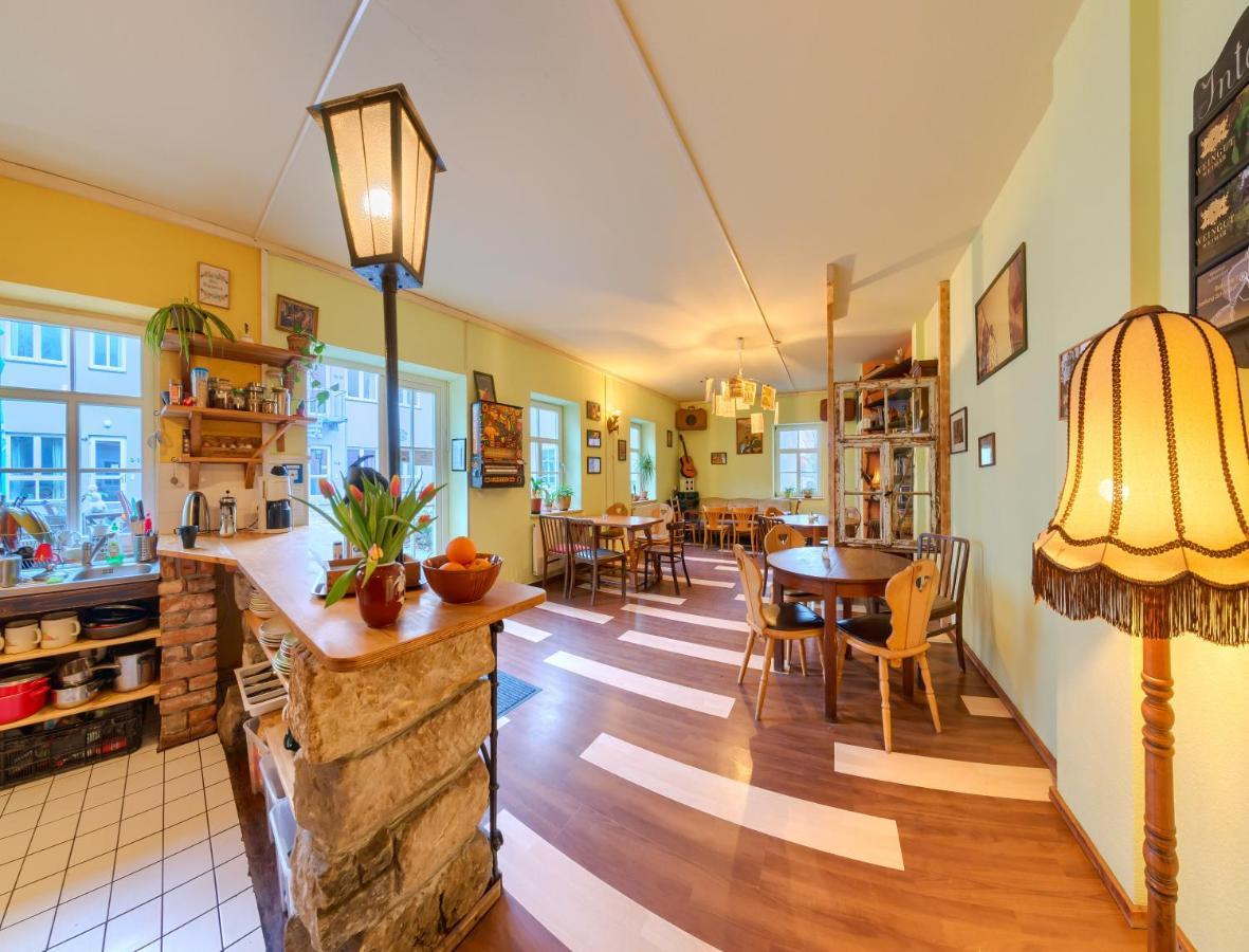 Labyrinth Hostel Weimar Esterno foto