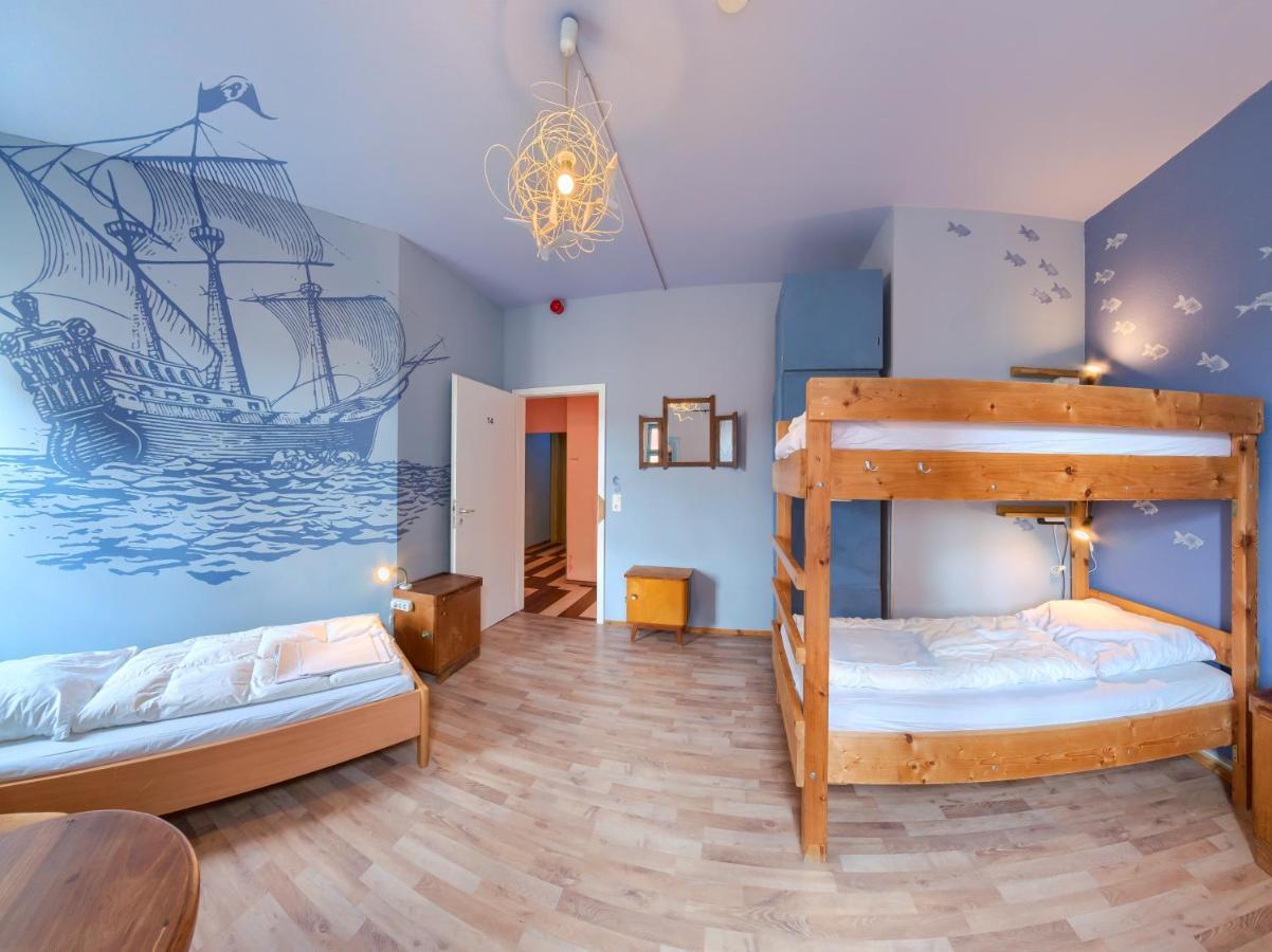 Labyrinth Hostel Weimar Esterno foto