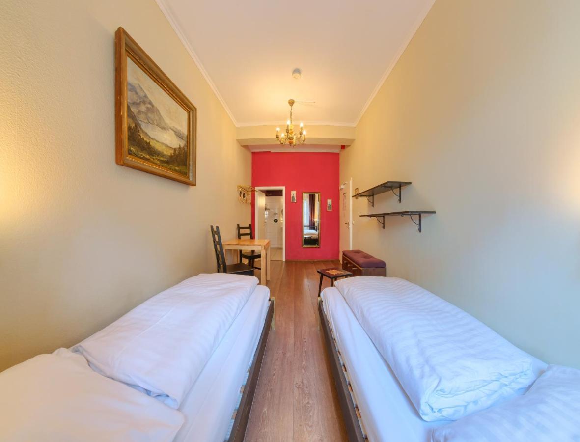 Labyrinth Hostel Weimar Esterno foto