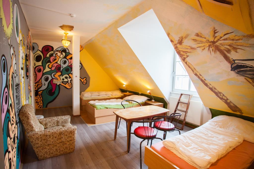 Labyrinth Hostel Weimar Esterno foto