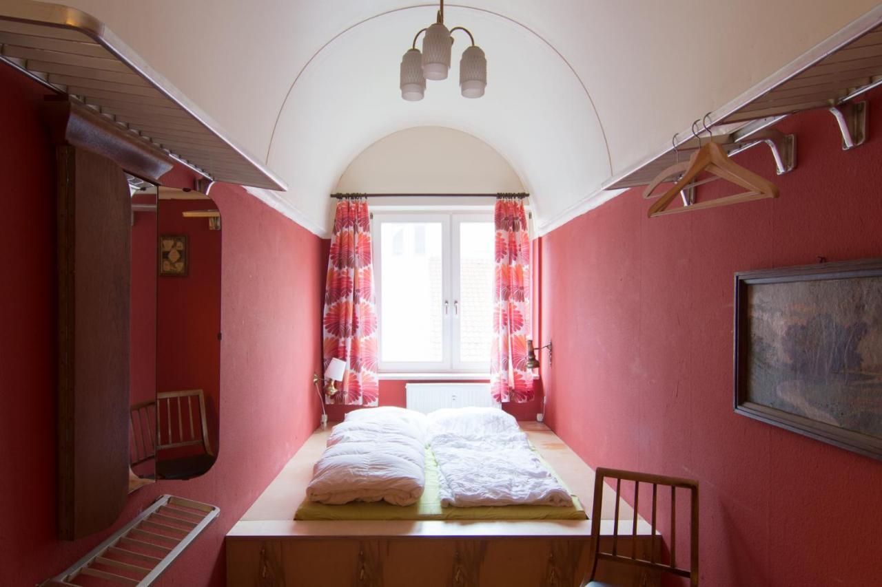 Labyrinth Hostel Weimar Esterno foto