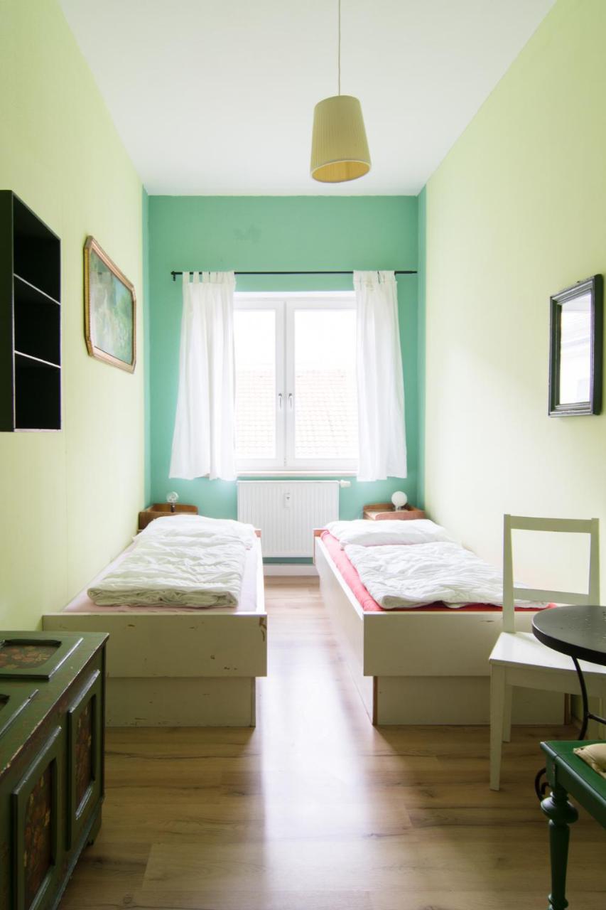 Labyrinth Hostel Weimar Esterno foto